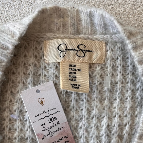 NWT Jessica Simpson Grey Knit Sweater Vest XL - Picture 8 of 8